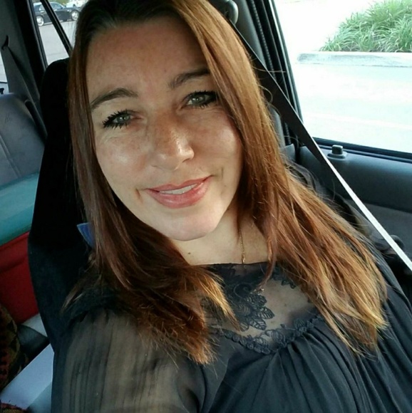 Meet your Posher, Michelle - Picture 4 of 4